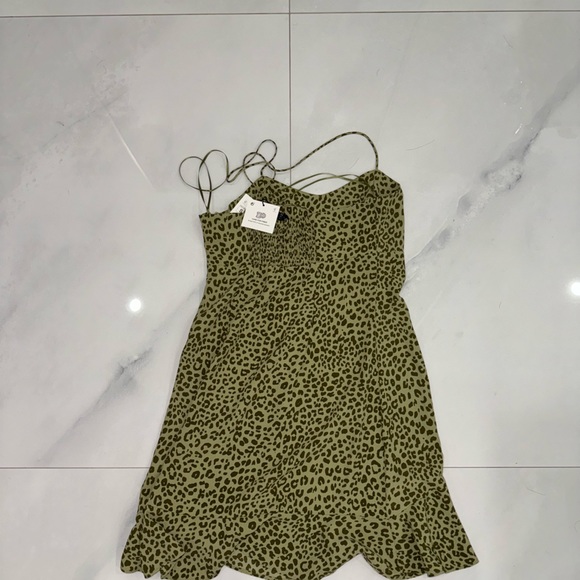 Green. Cheetah print Zara dress. New with tags - Picture 4 of 4